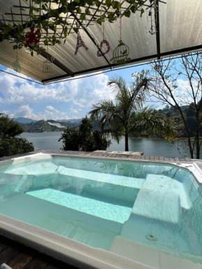 cabaña tropical, serena e indica